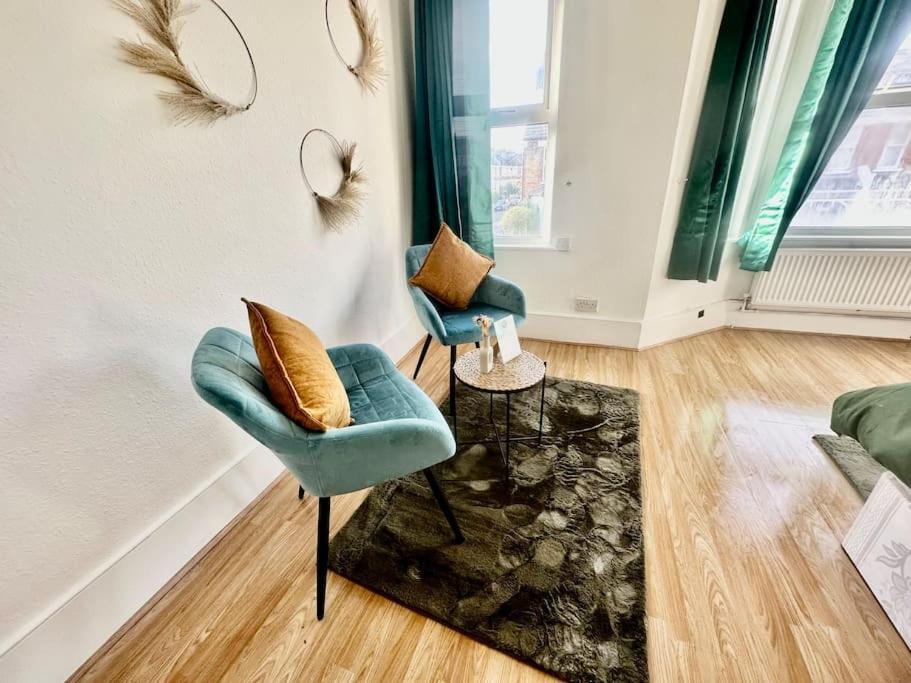 Cosy Two Bedroom Apartment,Se13 Londra Exterior foto
